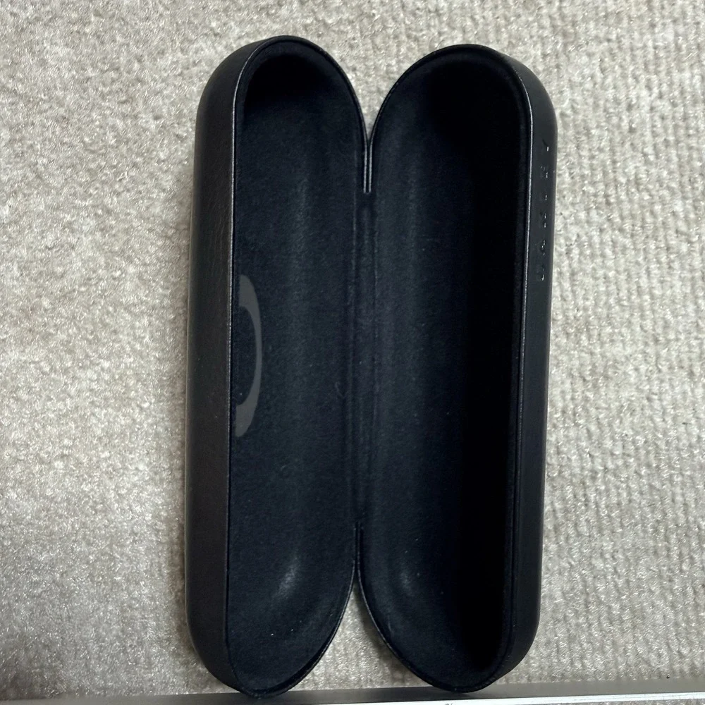 Authentic Oakley Hard Clamshell Eyeglasses Case Black‎ Faux Leather Large EUC